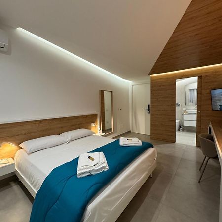 Space Tower Rooms Неаполь Екстер'єр фото