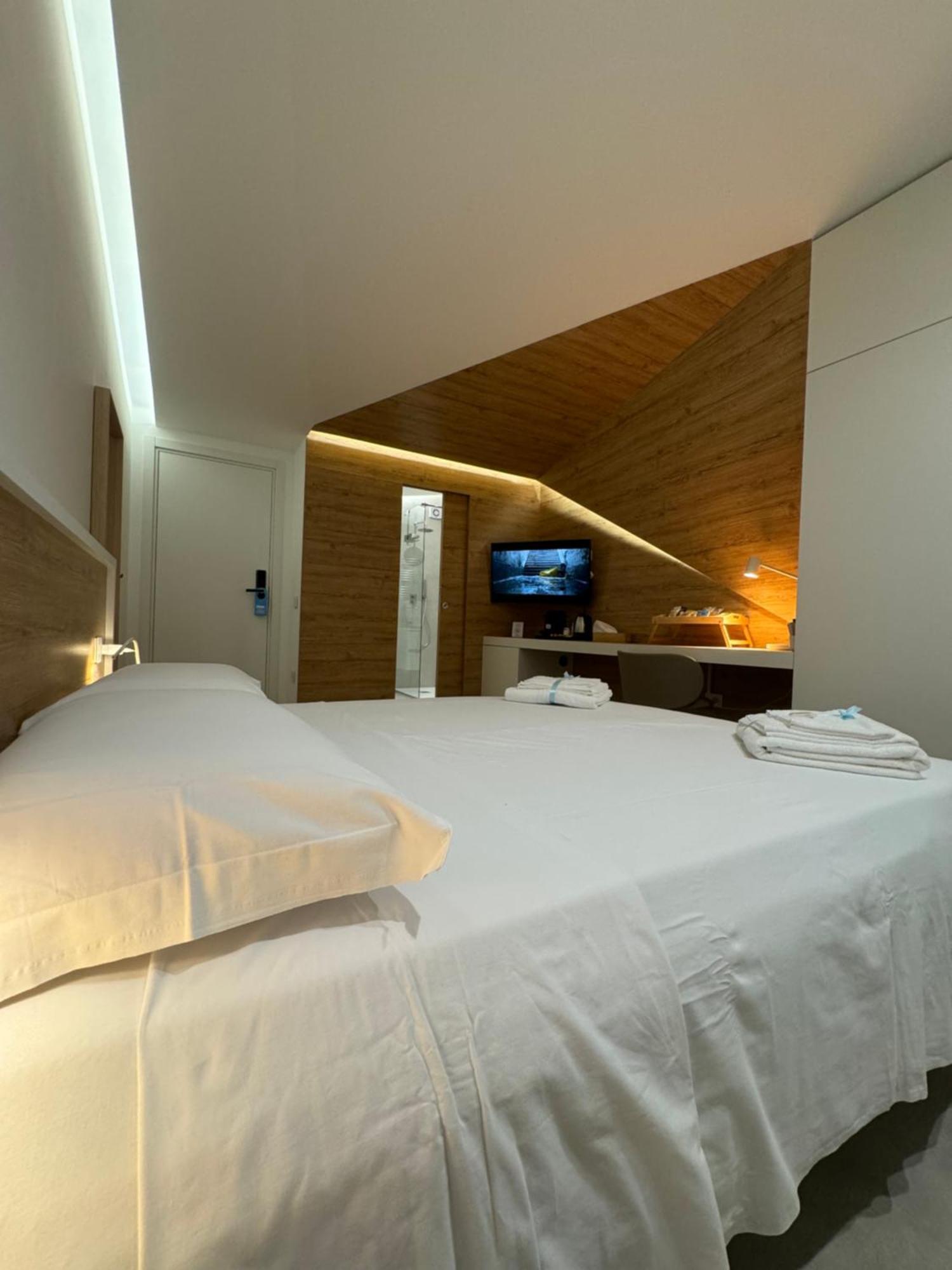 Space Tower Rooms Неаполь Екстер'єр фото